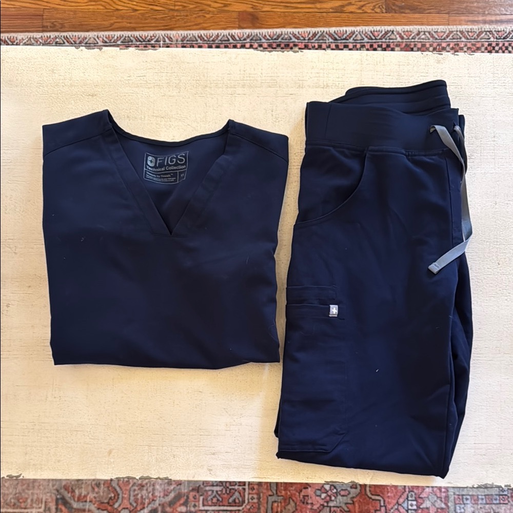Figs Navy Blue Scrub Set